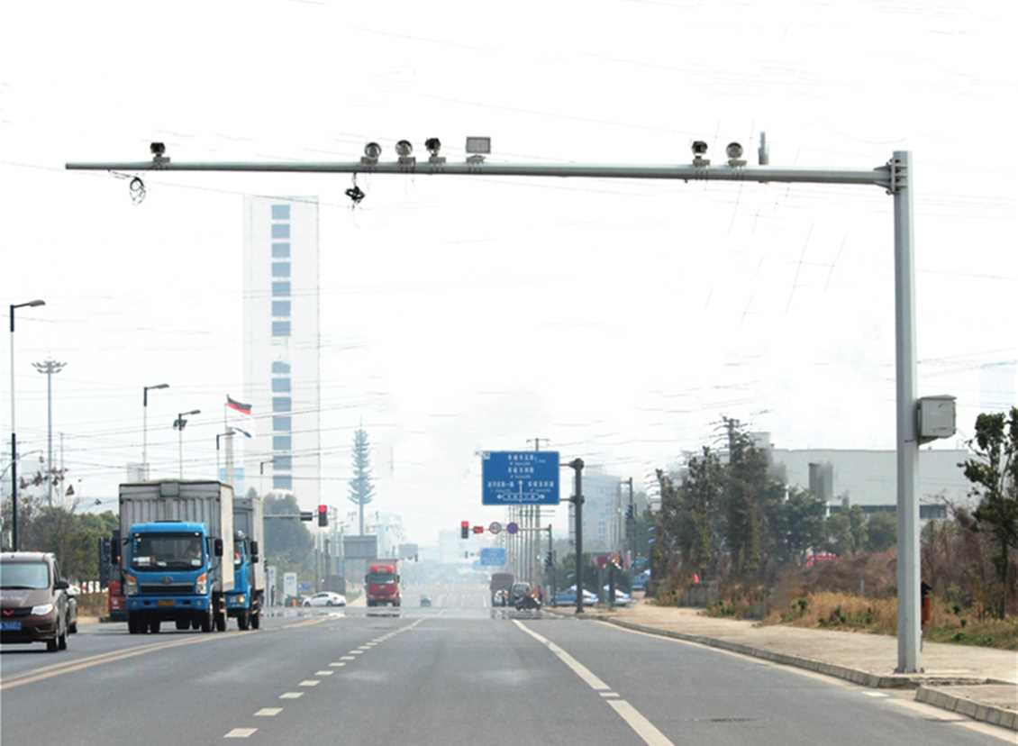 道路監控杆（測速）